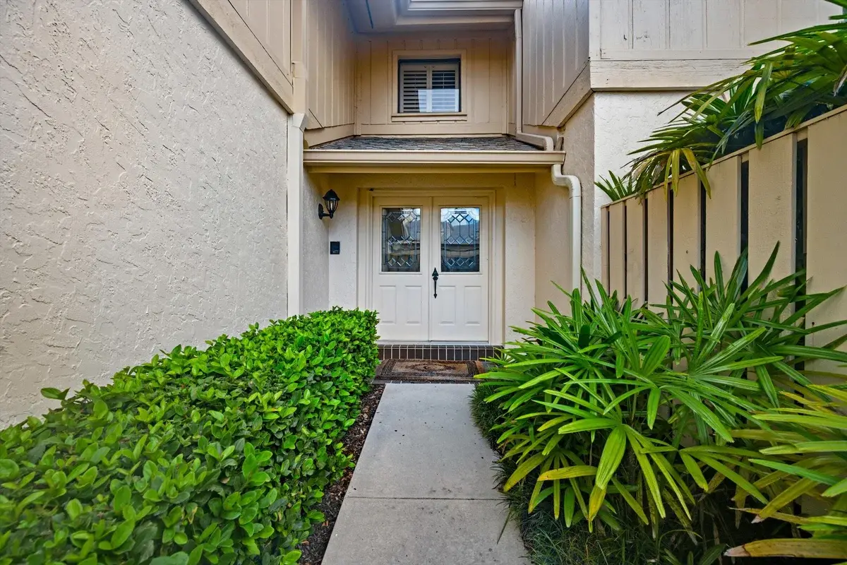 16914 Waterbend Dr #270, Jupiter: photo 1 of 19
