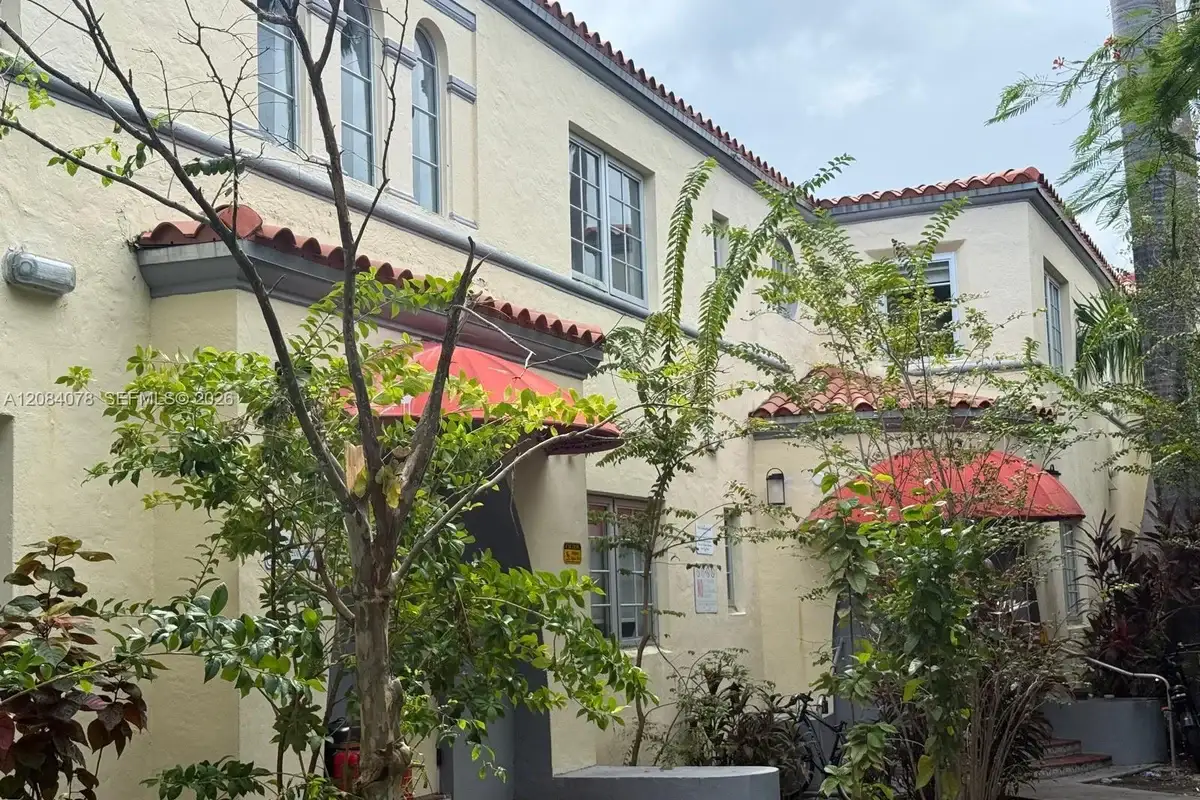 1450 Meridian Ave #202, Miami Beach: photo 1 of 10