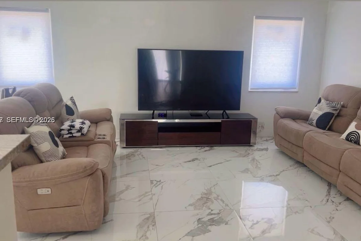 4711 NW 178th Ter, Miami Gardens: photo 1 of 13