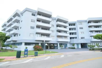 7300 Wayne Ave #419, Miami Beach: photo 1 of 14
