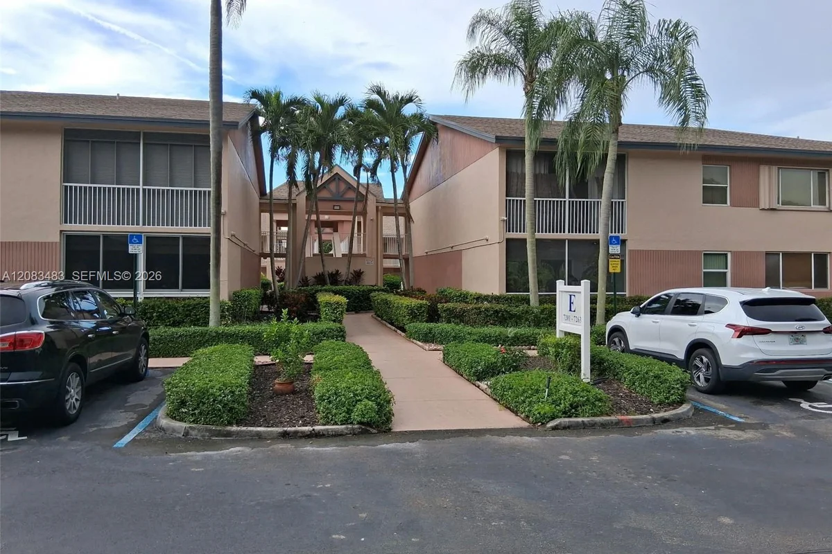 7245 S Devon Dr #112, Tamarac: photo 1 of 30