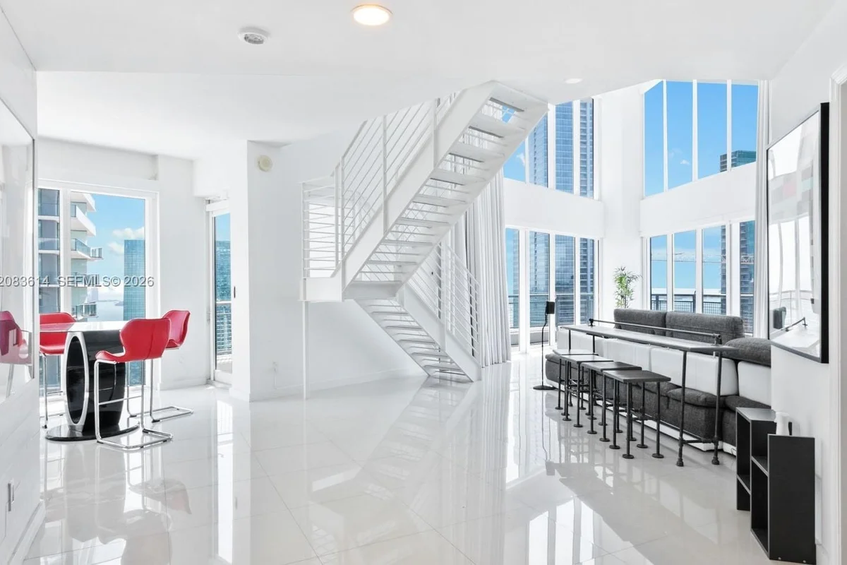 60 SW 13th St #3800, Miami: photo 1 of 24
