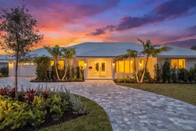 1090 SW Mulberry Way, Boca Raton: photo 1 of 52