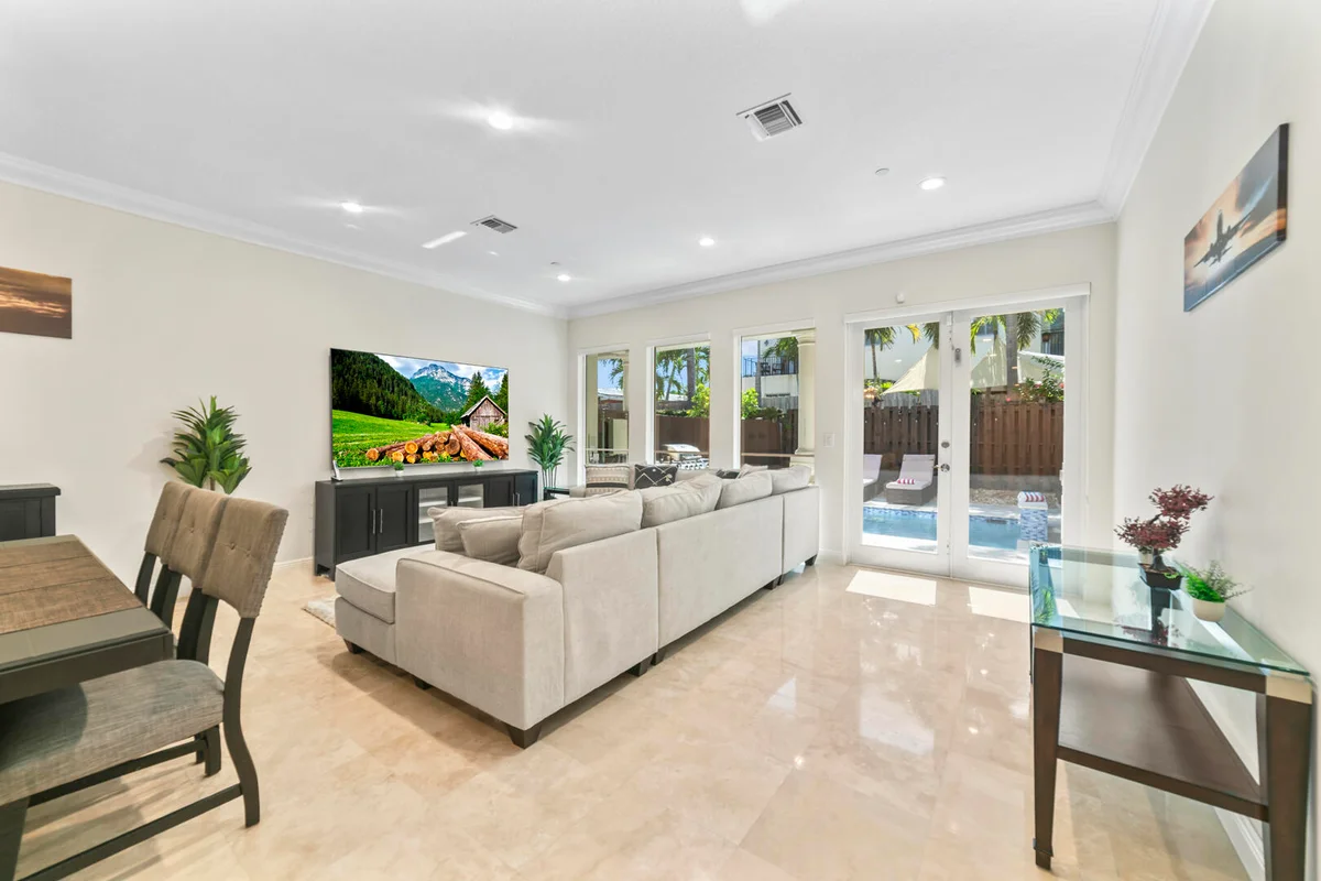 1849 NE 26th #2, Fort Lauderdale: photo 1 of 31