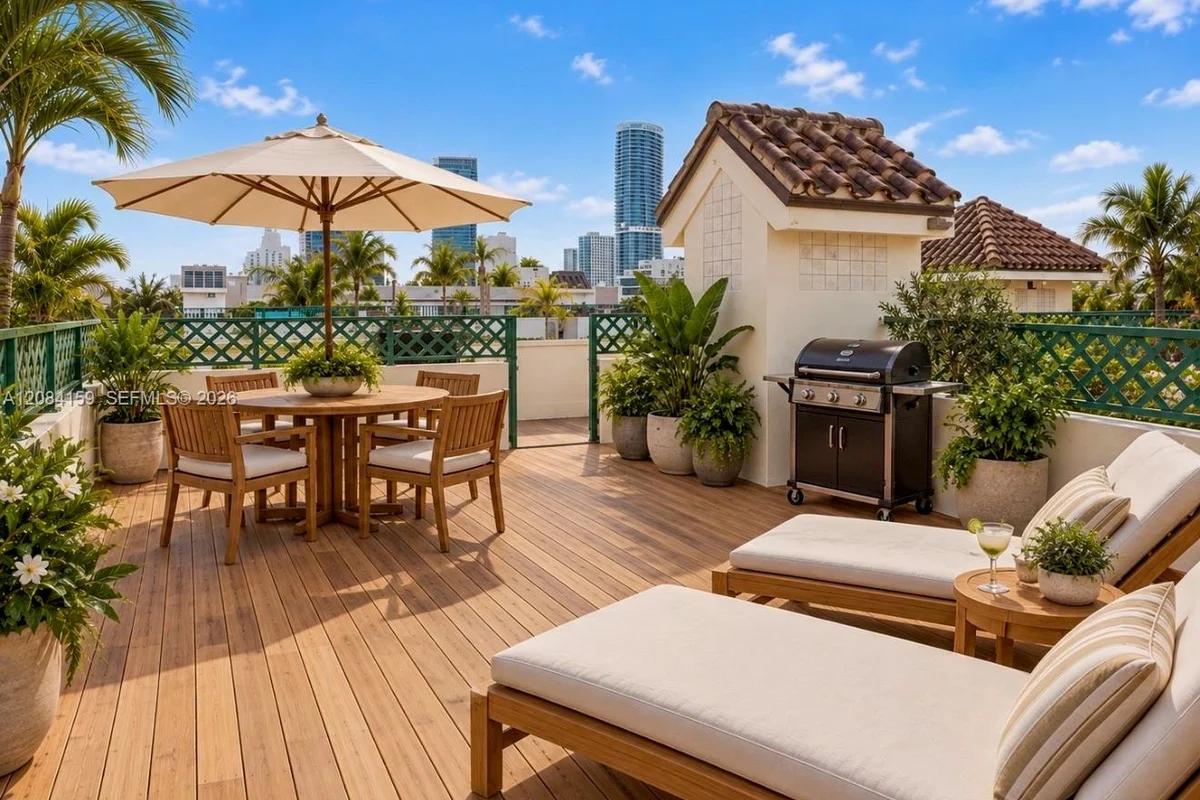 300 Euclid Ave #209, Miami Beach: photo 1 of 14
