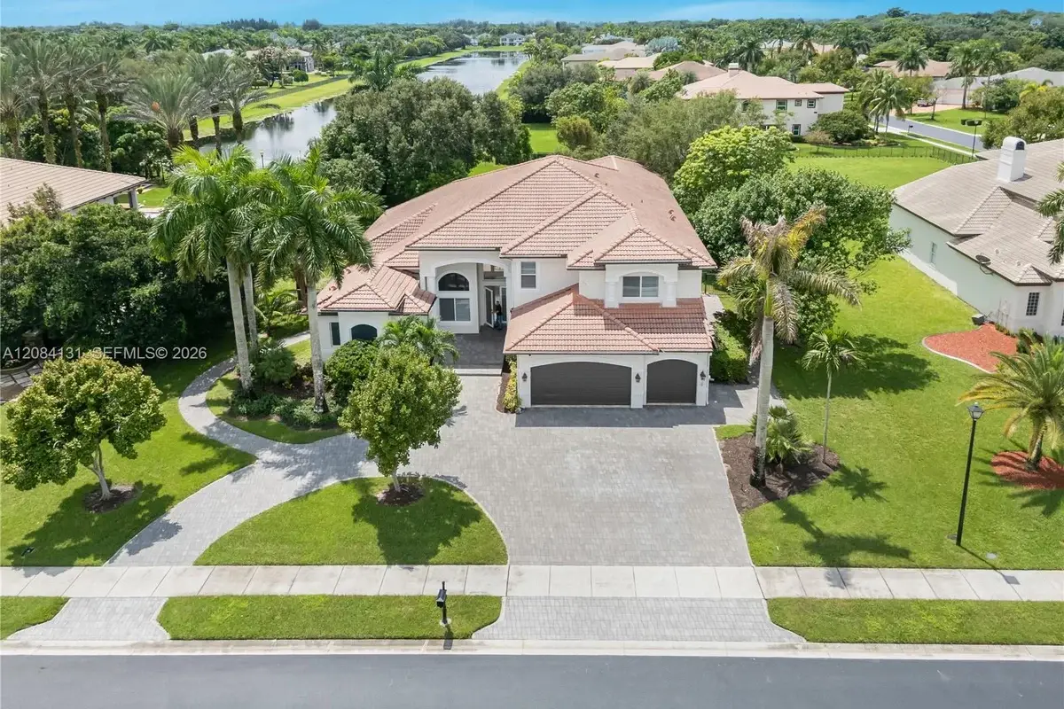11406 Canyon Maple Blvd, Davie: photo 1 of 60