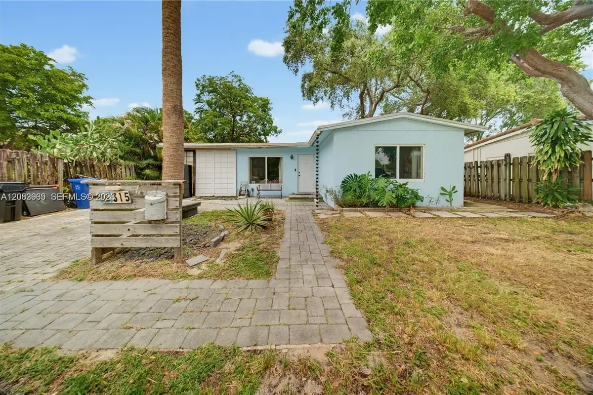 315 SW 19th St, Fort Lauderdale: photo 1 of 26