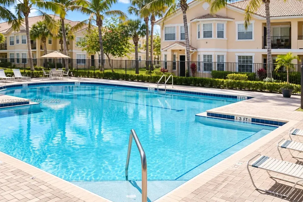 2304 Belmont Ln, North Lauderdale: photo 1 of 11