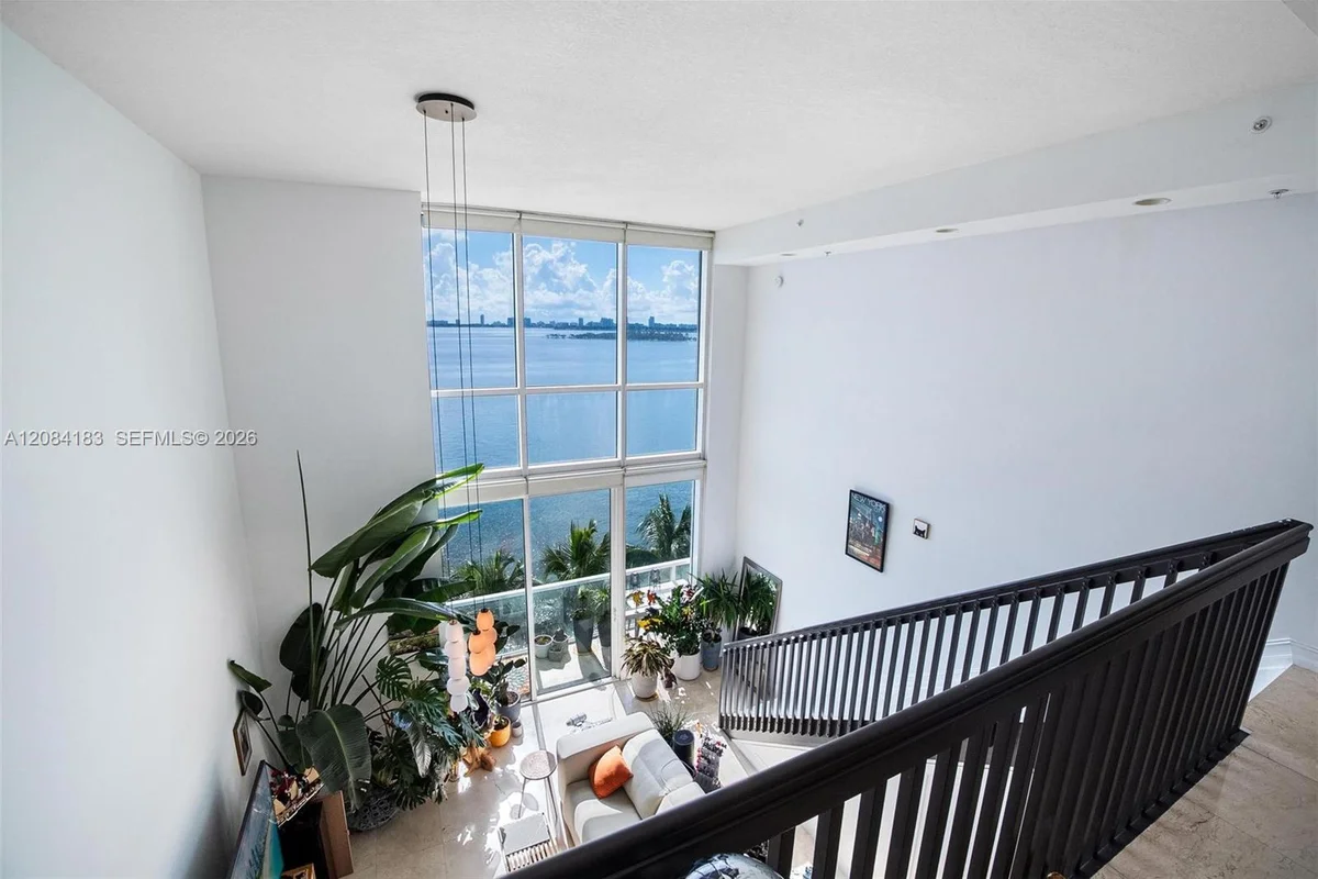 665 NE 25th St #403, Miami: photo 1 of 72