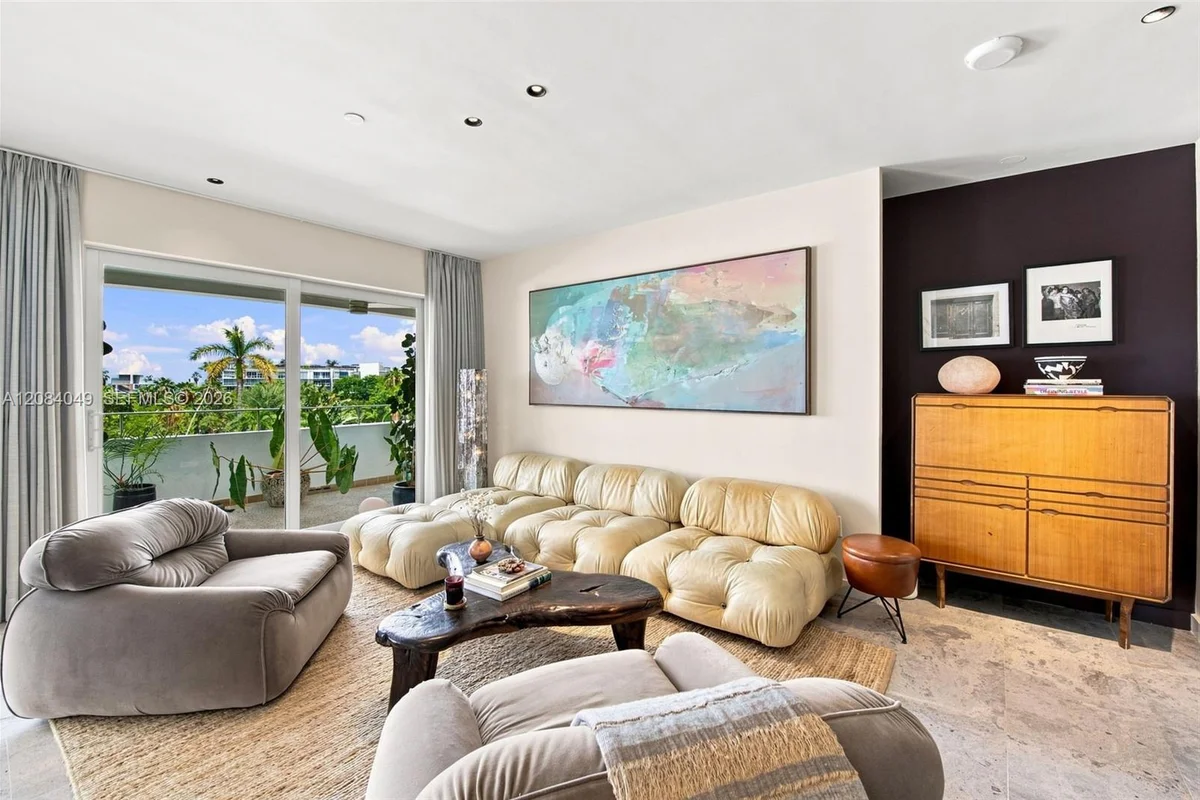 16 Island Ave #4E, Miami Beach: photo 1 of 17