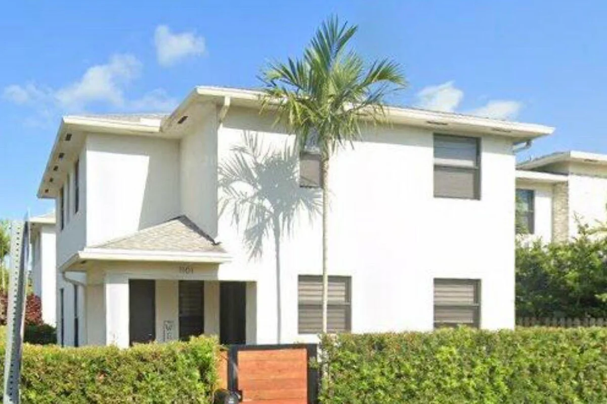 1101 NE 3rd Ave, Fort Lauderdale: photo 1 of 11