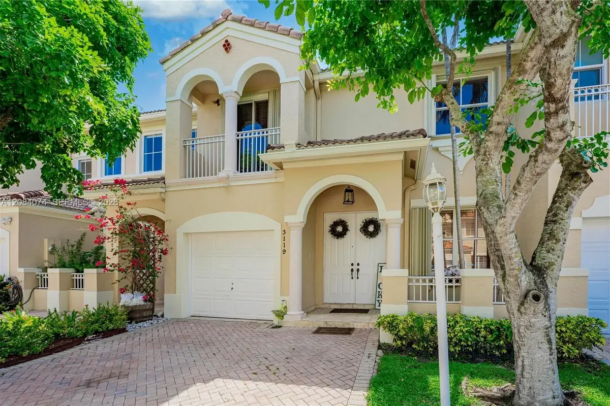 3119 NW 101st Pl, Doral: photo 1 of 5