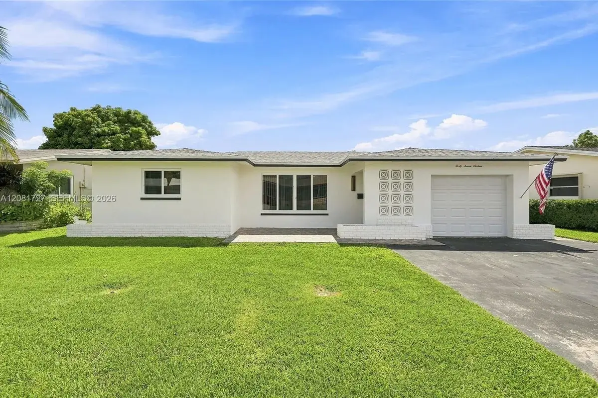 4716 NW 48th Ave, Tamarac: photo 1 of 43