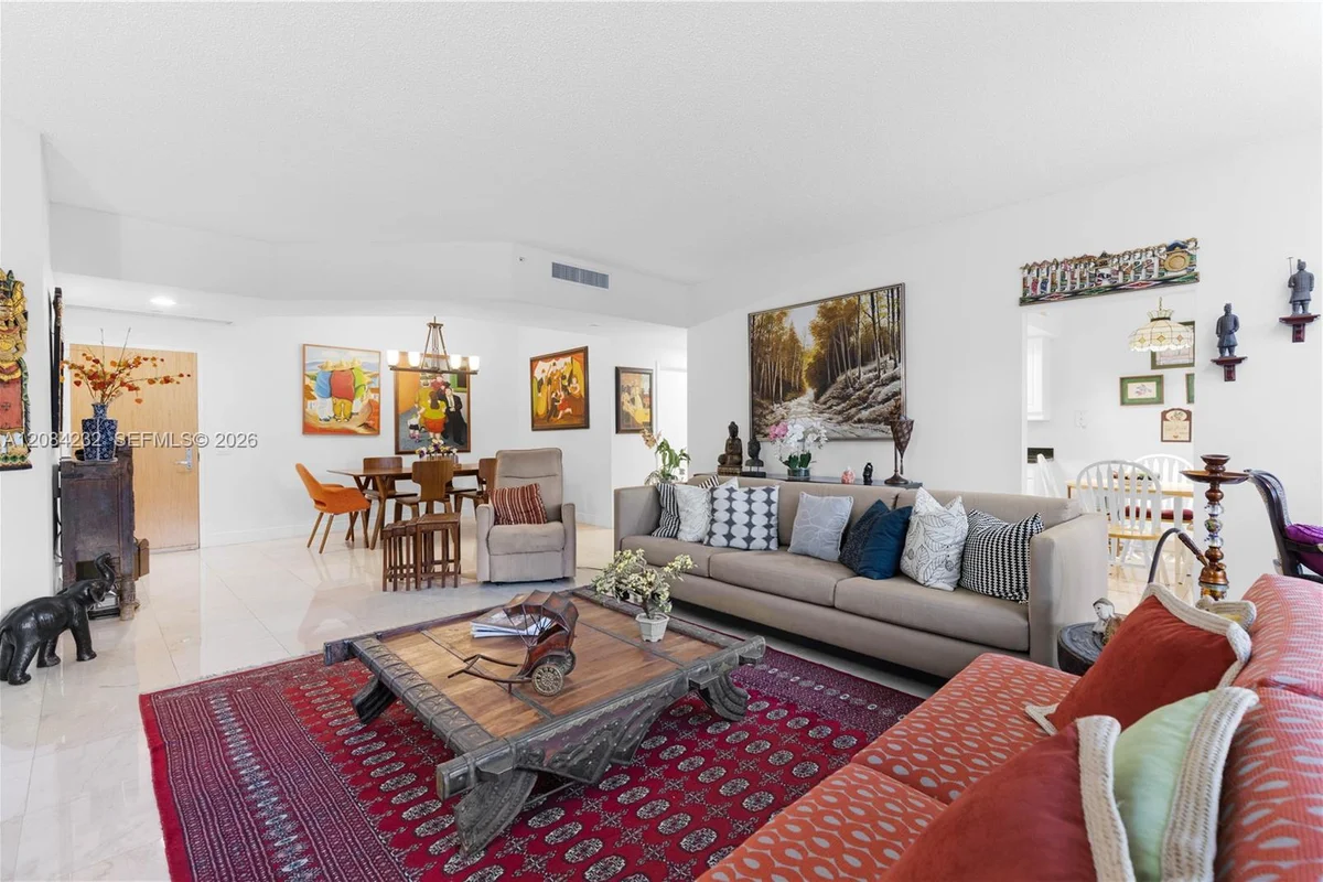 21055 Yacht Club Dr #207, Aventura: photo 1 of 23