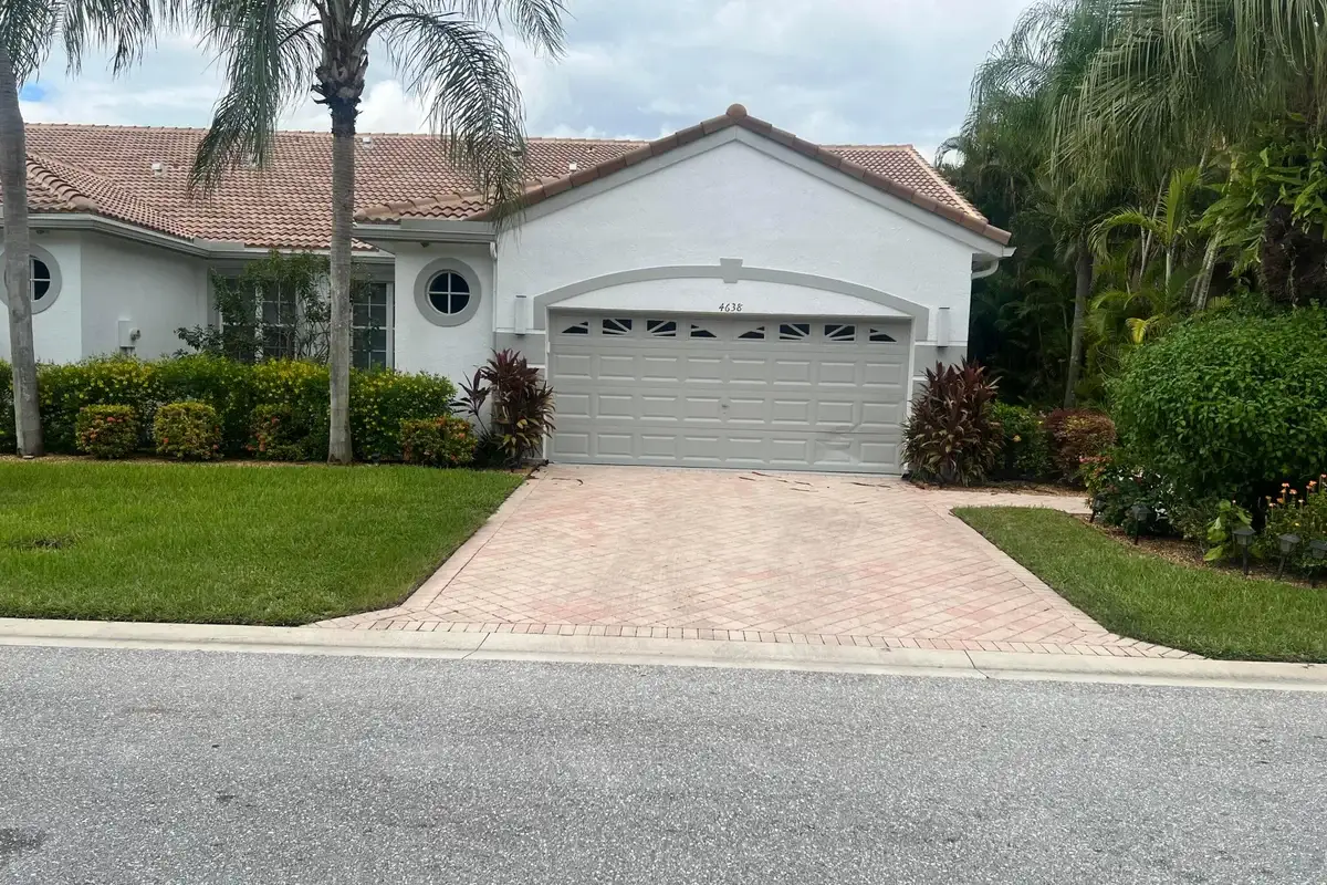 4638 Carlton Golf Dr, Lake Worth: photo 1 of 64