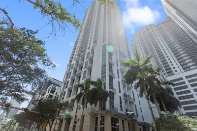 1060 Brickell Ave #2601, Miami: photo 1 of 30