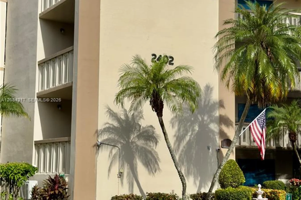 2402 Antigua Cir #G1, Coconut Creek: photo 1 of 55