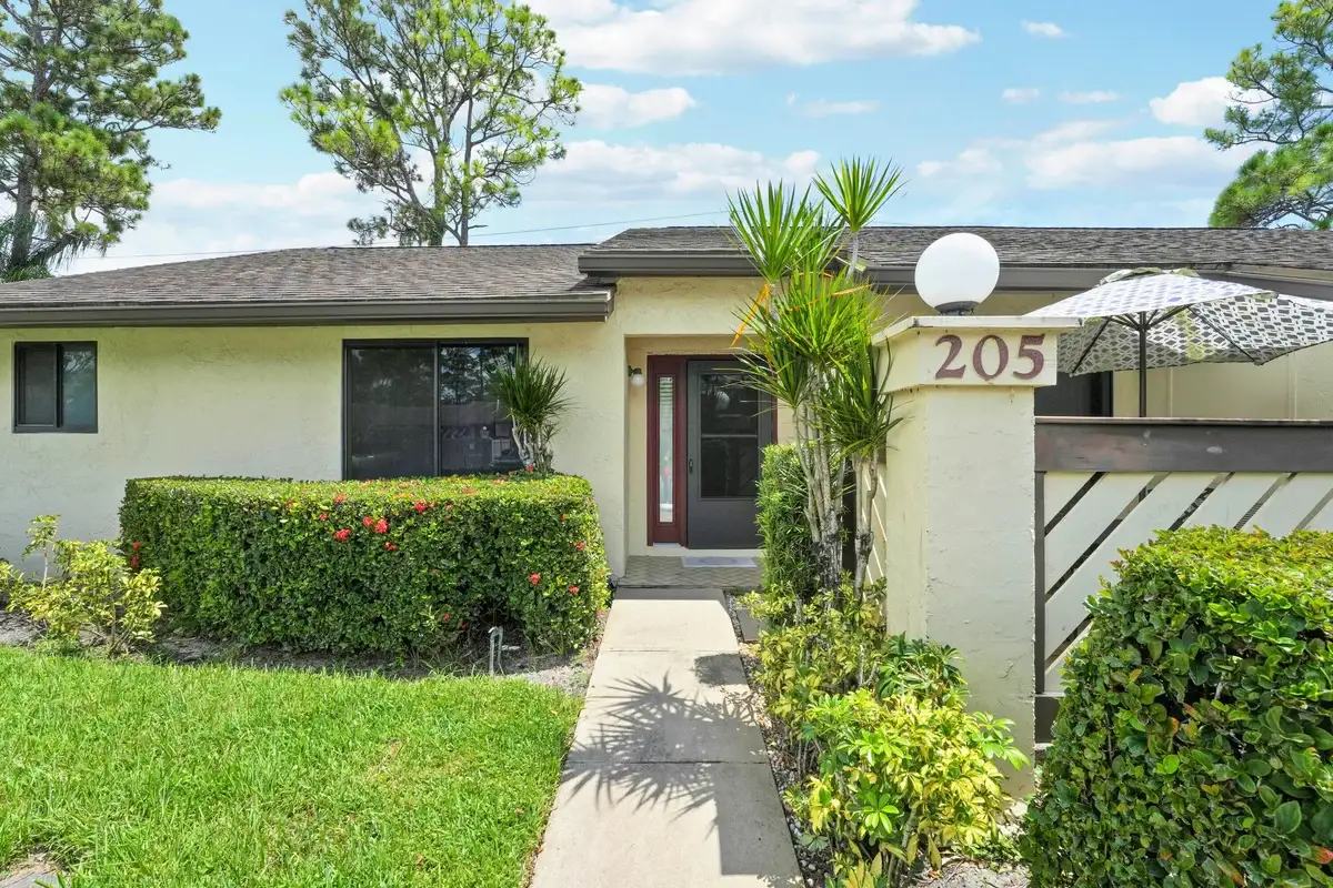 205 Star Clusters Ct, Royal Palm Beach: photo 1 of 19