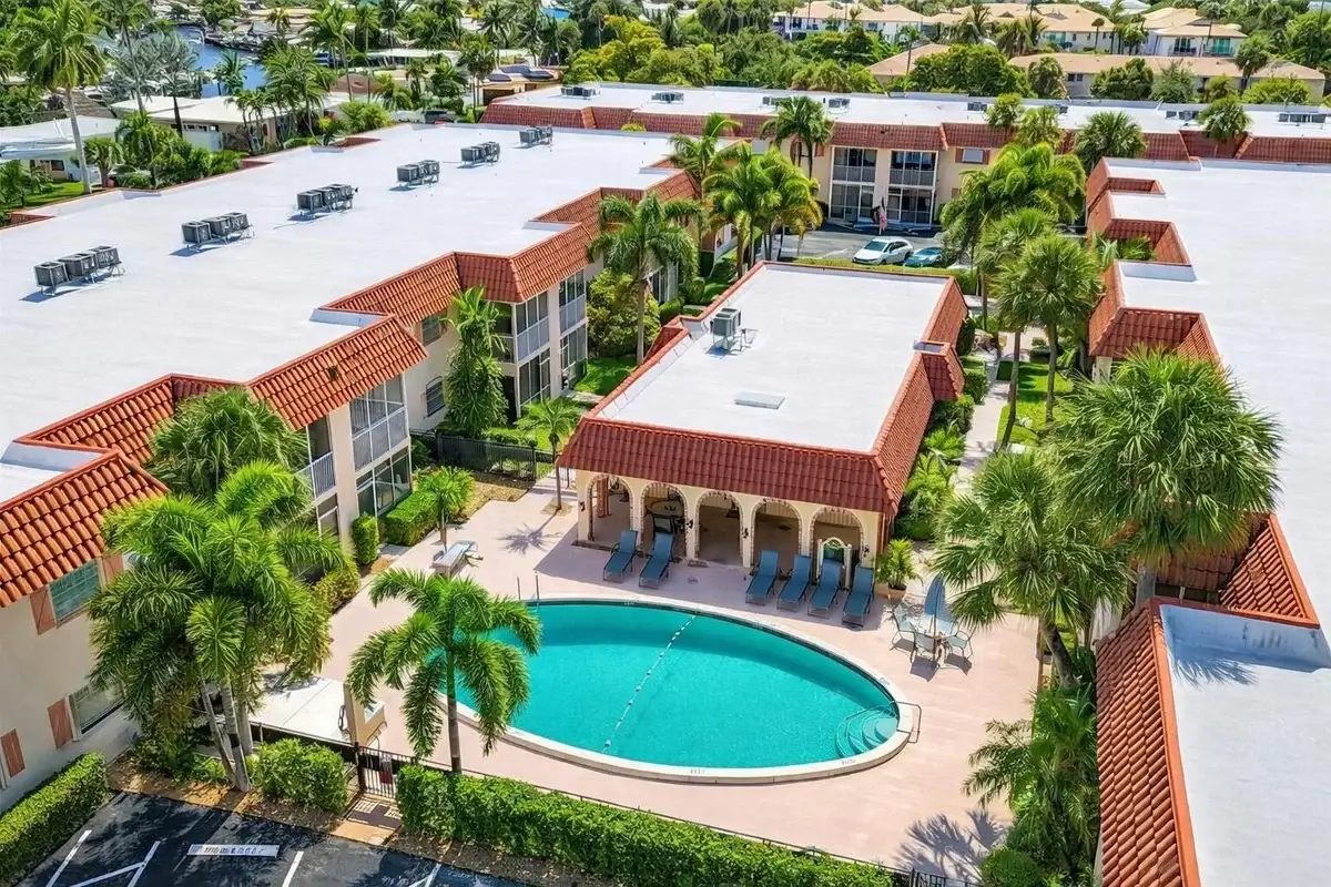 101 E Mcnab Rd #102, Pompano Beach: photo 1 of 26