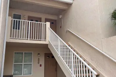 1103 Glenmoor Dr, West Palm Beach: photo 1 of 26