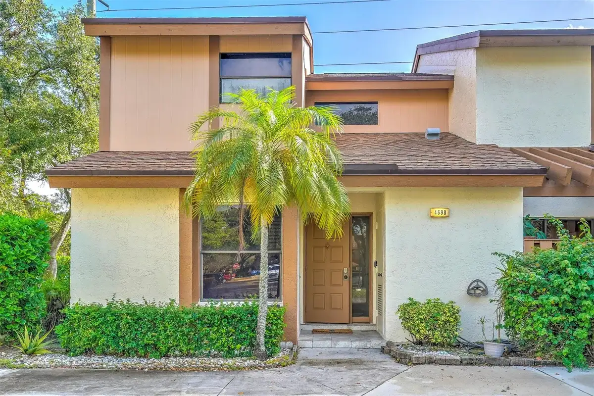 4698 NW 30th St, Coconut Creek: photo 1 of 22