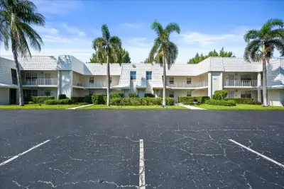 1205 Sandy Ln E #249, Riviera Beach: photo 1 of 33