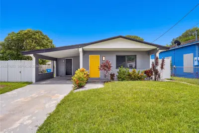 5724 SW 18th St, West Park: photo 1 of 30