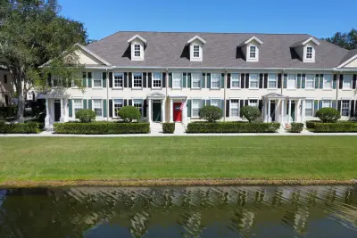 134 Wentworth Ct, Jupiter: photo 1 of 36