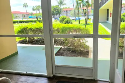 804 SE 7th St #101, Deerfield Beach: photo 1 of 19