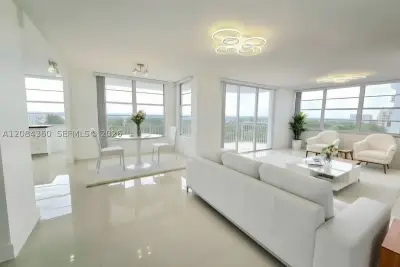 18051 Biscayne Blvd #1204, Aventura: photo 1 of 59