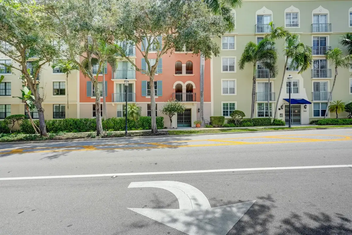 780 S Sapodilla Ave #412, West Palm Beach: photo 1 of 19