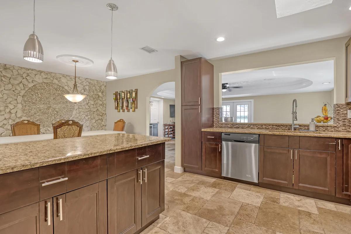 11920 41st Ct N, Loxahatchee: photo 1 of 48