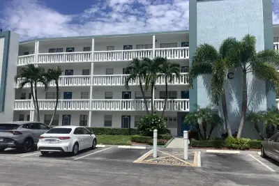 1045 Exeter C, Boca Raton: photo 1 of 24