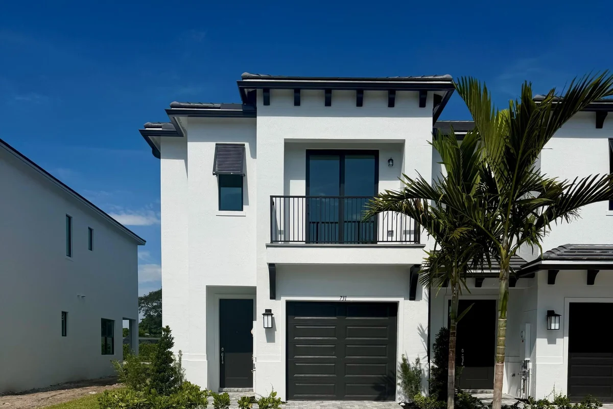 731 Nove Blvd #10 Mangrove, Margate: photo 1 of 19