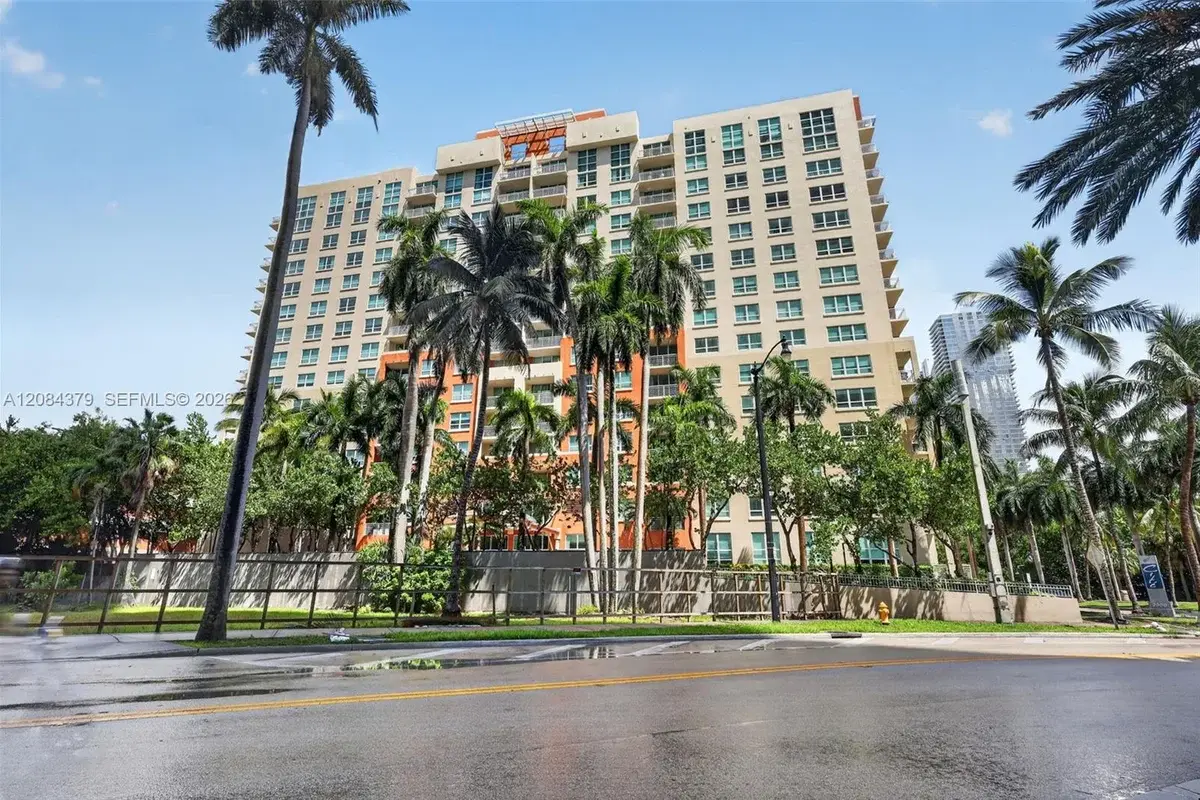 2000 N Bayshore Dr #317, Miami: photo 1 of 8