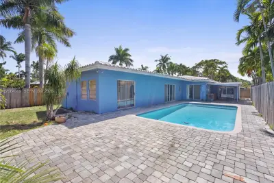 1716 NE 17th Ave, Fort Lauderdale: photo 1 of 33