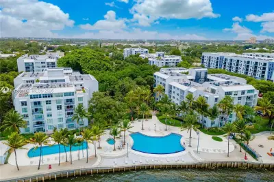 777 NE 62nd St #CPH2, Miami: photo 1 of 25