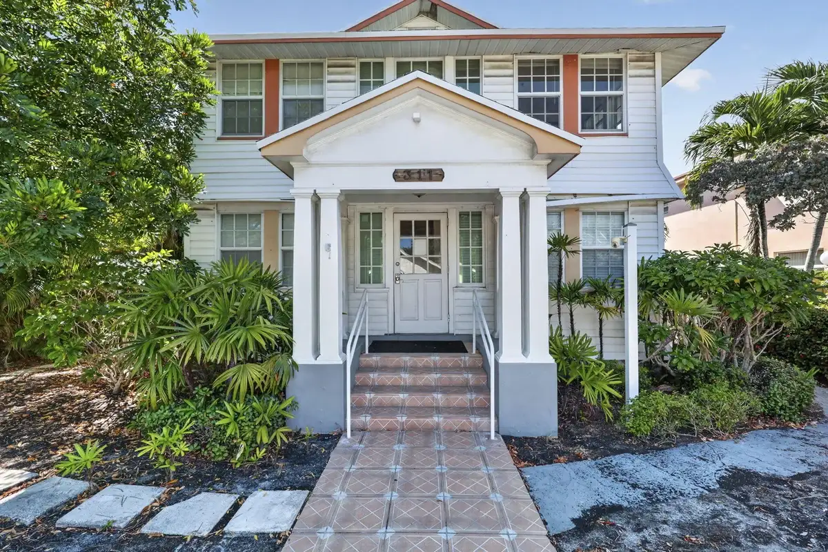 311 N Federal #6, Lake Worth Beach: photo 1 of 43