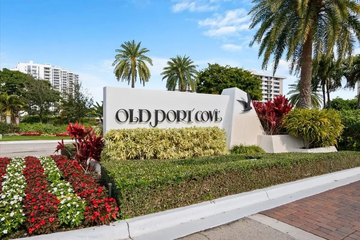 1200 Marine Way #304, North Palm Beach: photo 1 of 25