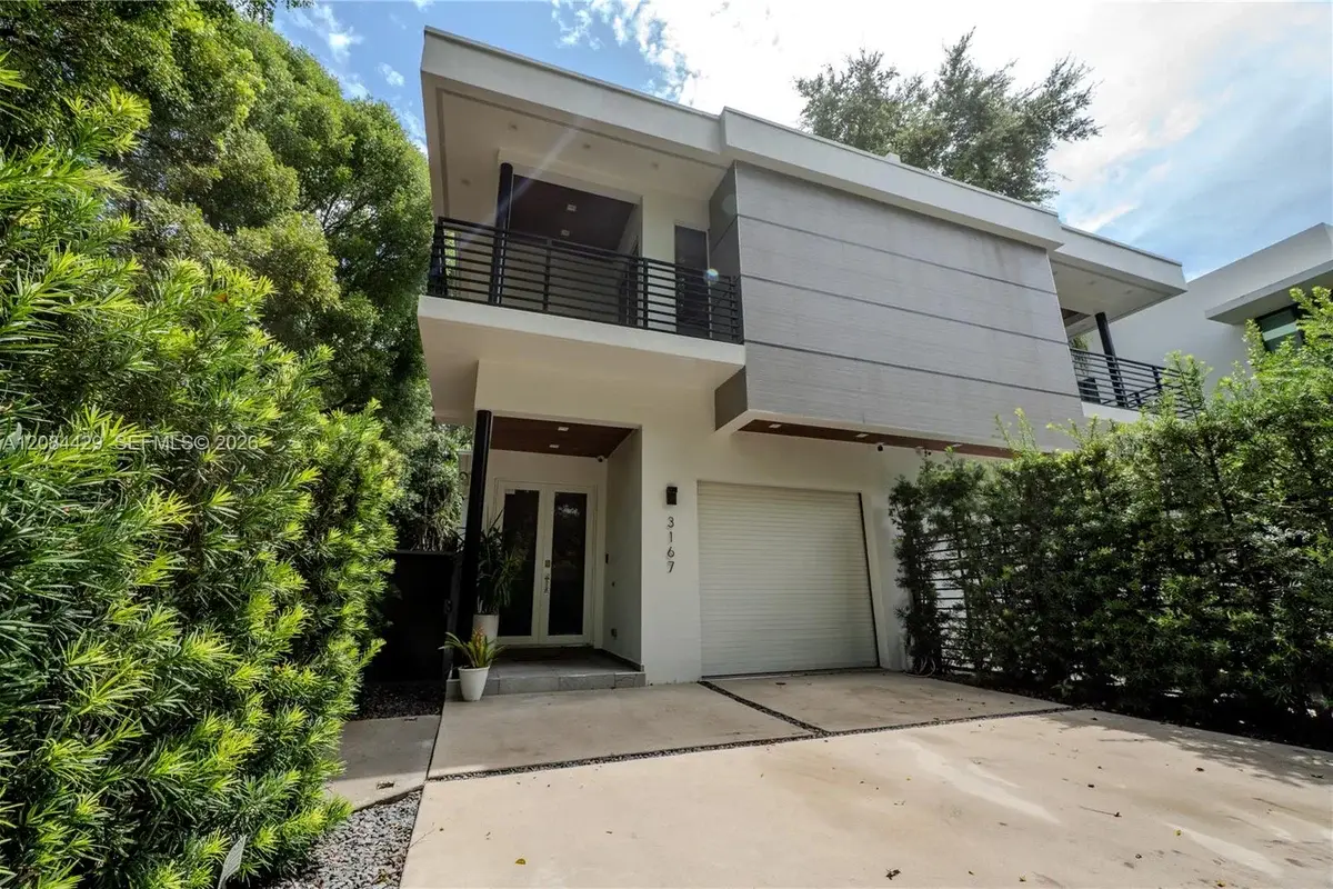3167 Gifford Ln, Miami: photo 1 of 23