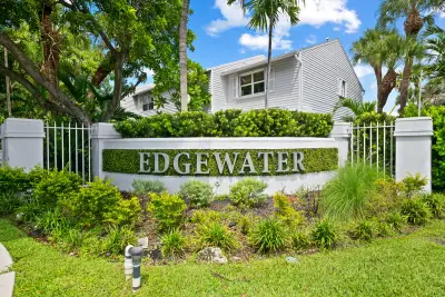 1843 NE 15th Ave, Fort Lauderdale: photo 1 of 29