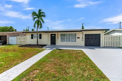 6340 Liberty St, Hollywood: photo 1 of 32