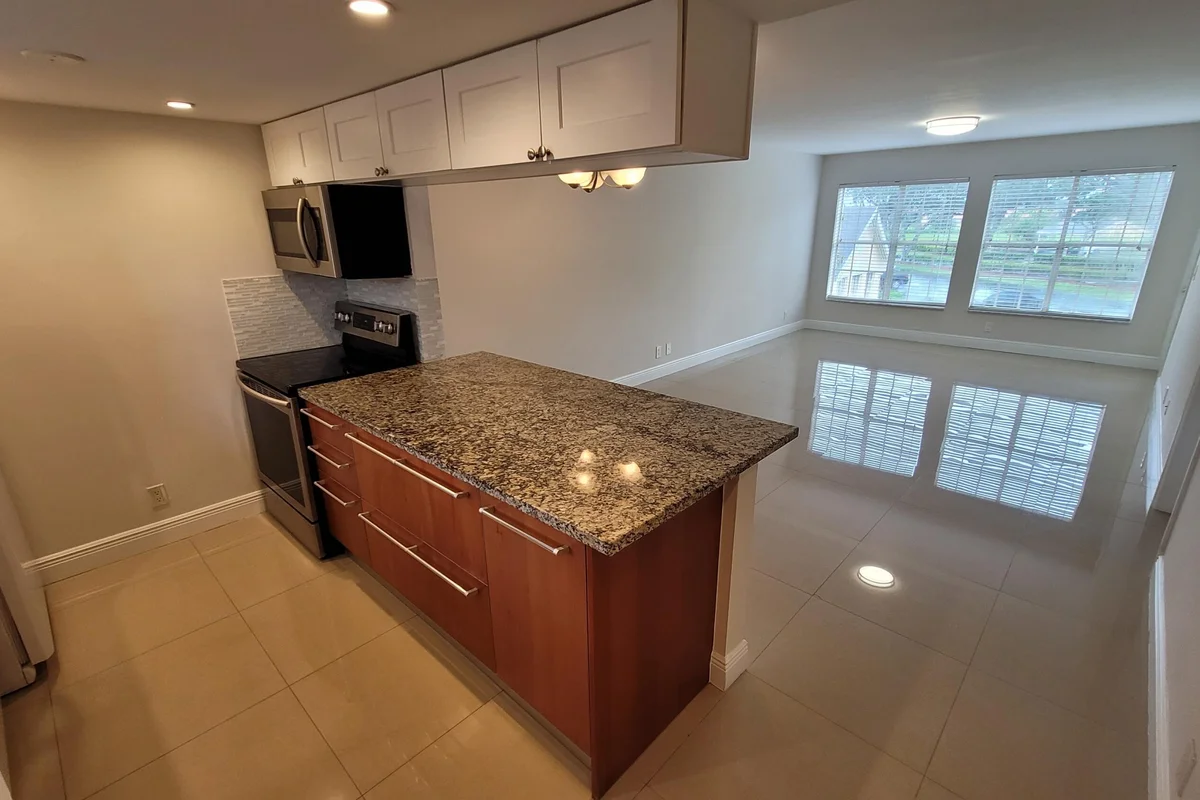 6283 La Costa Dr #F, Boca Raton: photo 1 of 18
