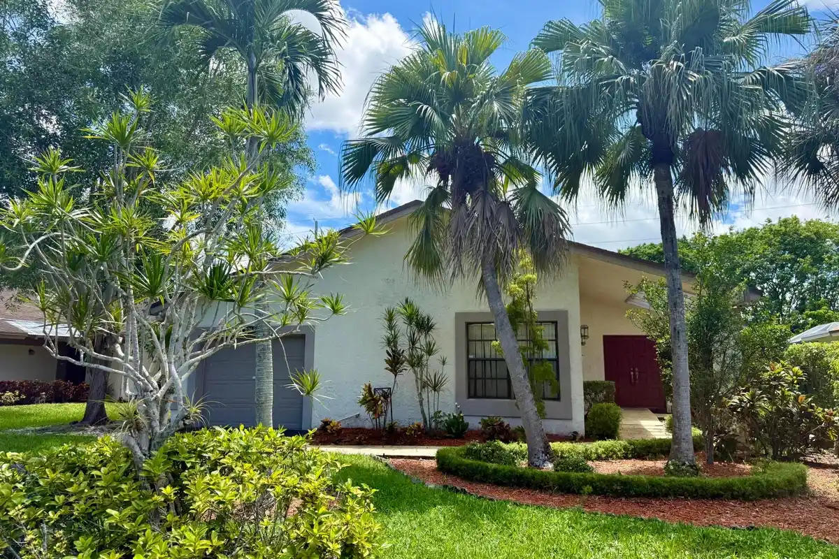 8963 Old Pine Way #21, Boca Raton: photo 1 of 20
