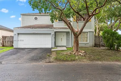 22316 SW 99th Ave, Cutler Bay: photo 1 of 29