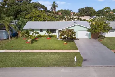 502 Circle E, Jupiter: photo 1 of 33