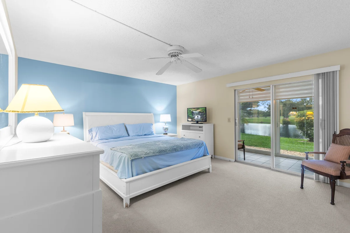 1145 Cambridge G, Deerfield Beach: photo 1 of 55