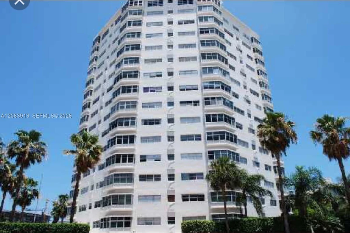 1881 Washington Ave #5B, Miami Beach: photo 1 of 18