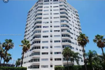 1881 Washington Ave #5B, Miami Beach: photo 1 of 18