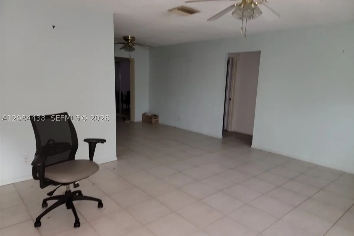 5712 NW 68th Ter, Tamarac: photo 1 of 4